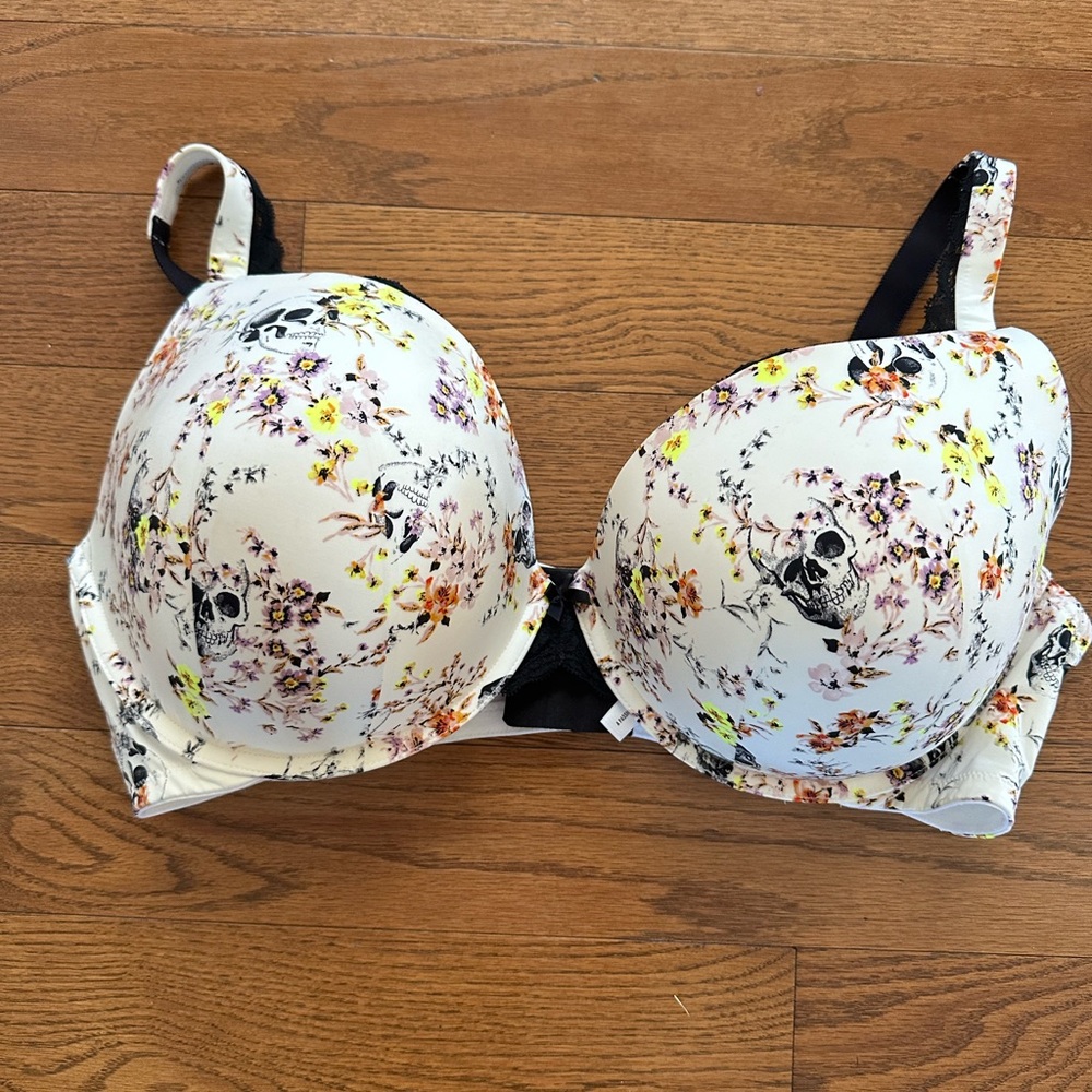 Torrid Curve White Floral Skull Print Push-Up Plunge Underwire Bra 44DDD